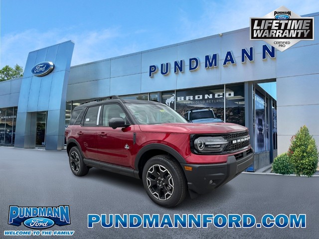 2025 Ford Bronco Sport Outer Banks at Pundmann Ford in St. Charles MO