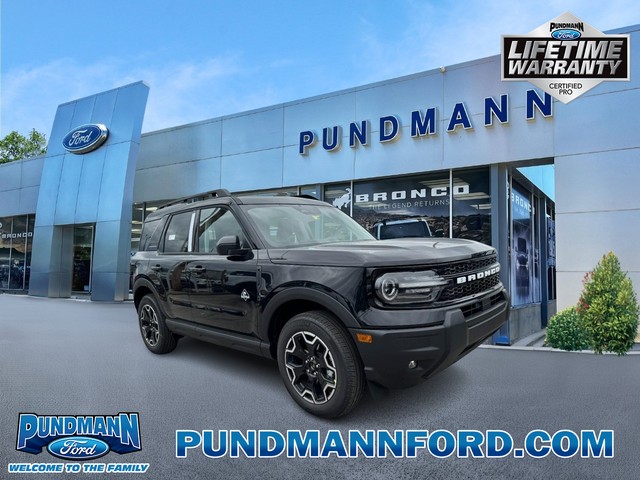 2025 Ford Bronco Sport Outer Banks at Pundmann Ford in St. Charles MO