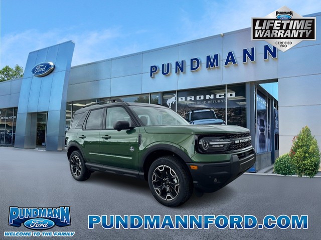 2025 Ford Bronco Sport Outer Banks at Pundmann Ford in St. Charles MO