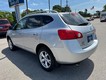 2010 Nissan Rogue SL thumbnail image 05