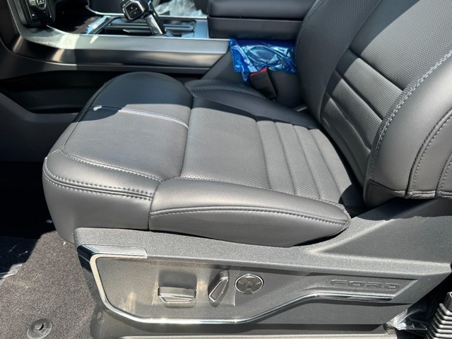 2025 Ford F-150 Platinum - Photo 10