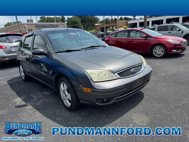 2007 Ford Focus 5dr HB at Pundmann Ford in St. Charles MO