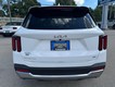 2025 Kia Sorento EX thumbnail image 04