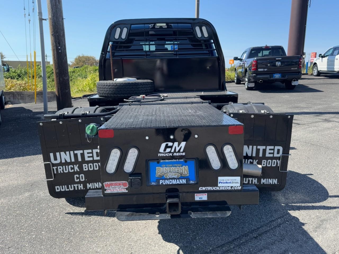 Ram 5500 Chassis Cab Vehicle Full-screen Gallery Image 04