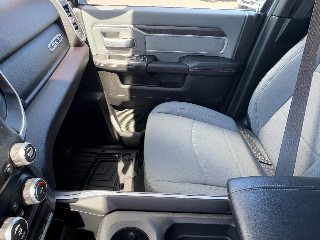 Ram 5500 Chassis Cab Vehicle Full-screen Gallery Image 12