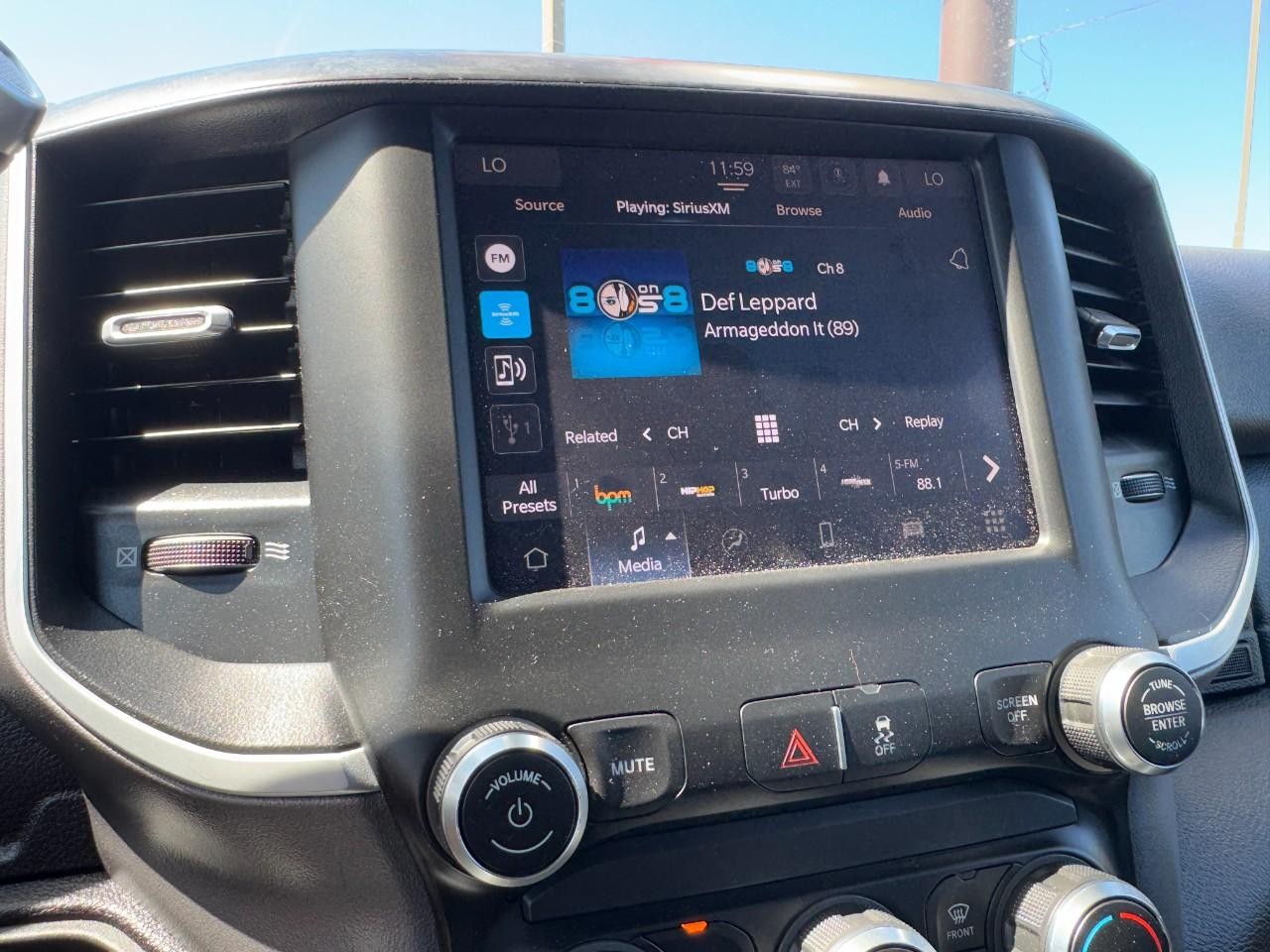 Ram 5500 Chassis Cab Vehicle Full-screen Gallery Image 18