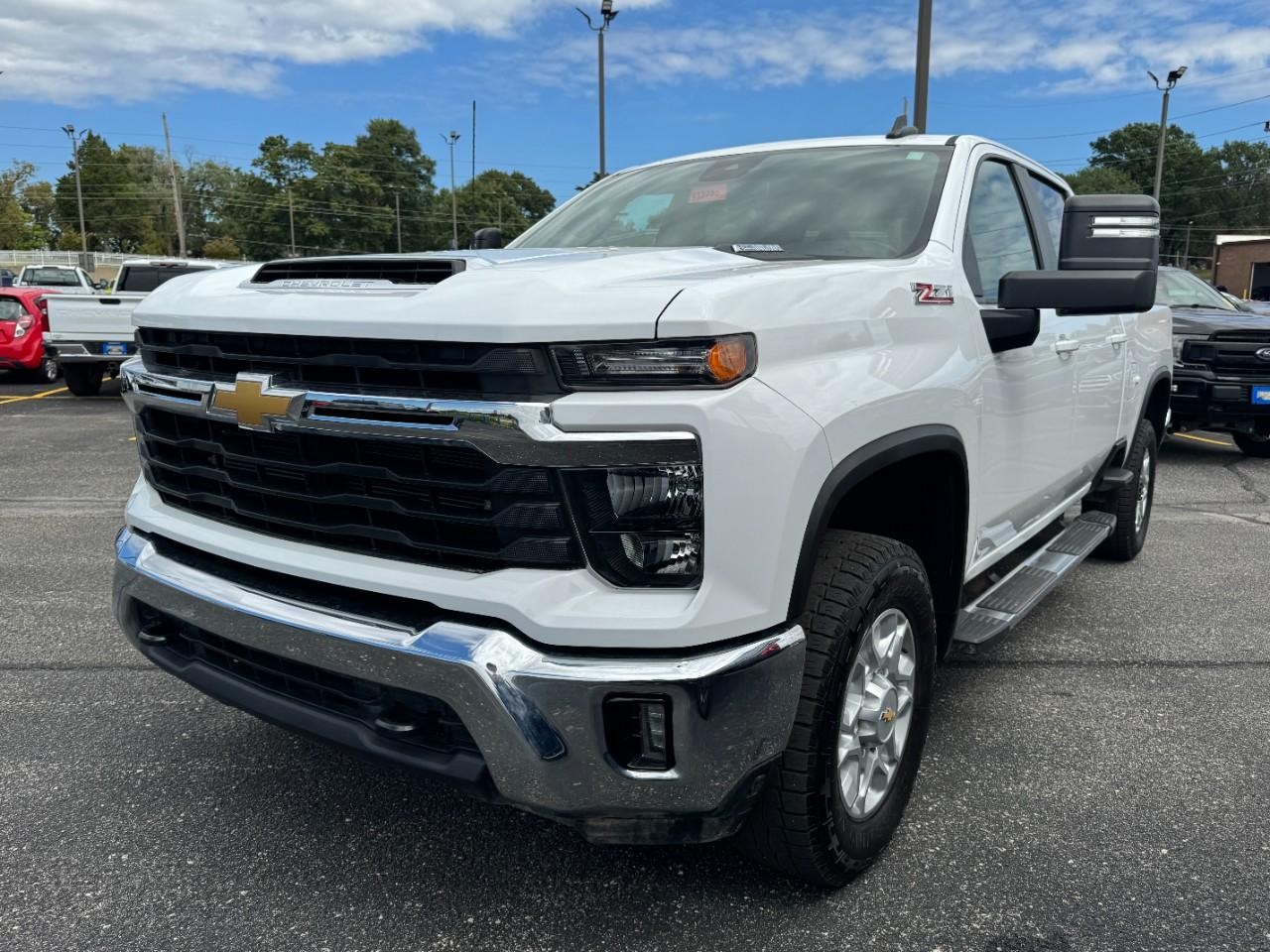 Chevrolet Silverado 2500HD Vehicle Full-screen Gallery Image 08