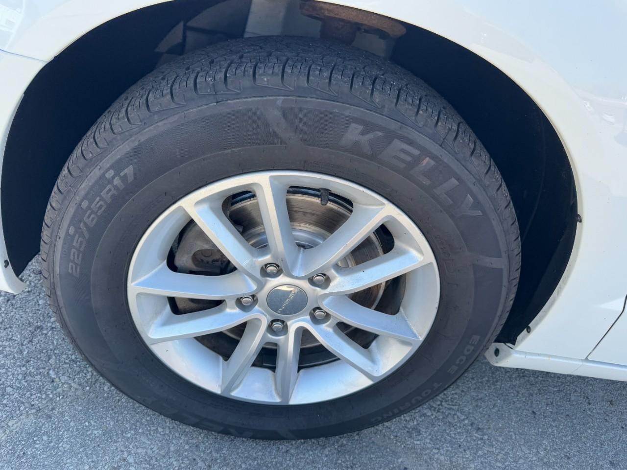 Dodge Grand Caravan Vehicle Full-screen Gallery Image 07