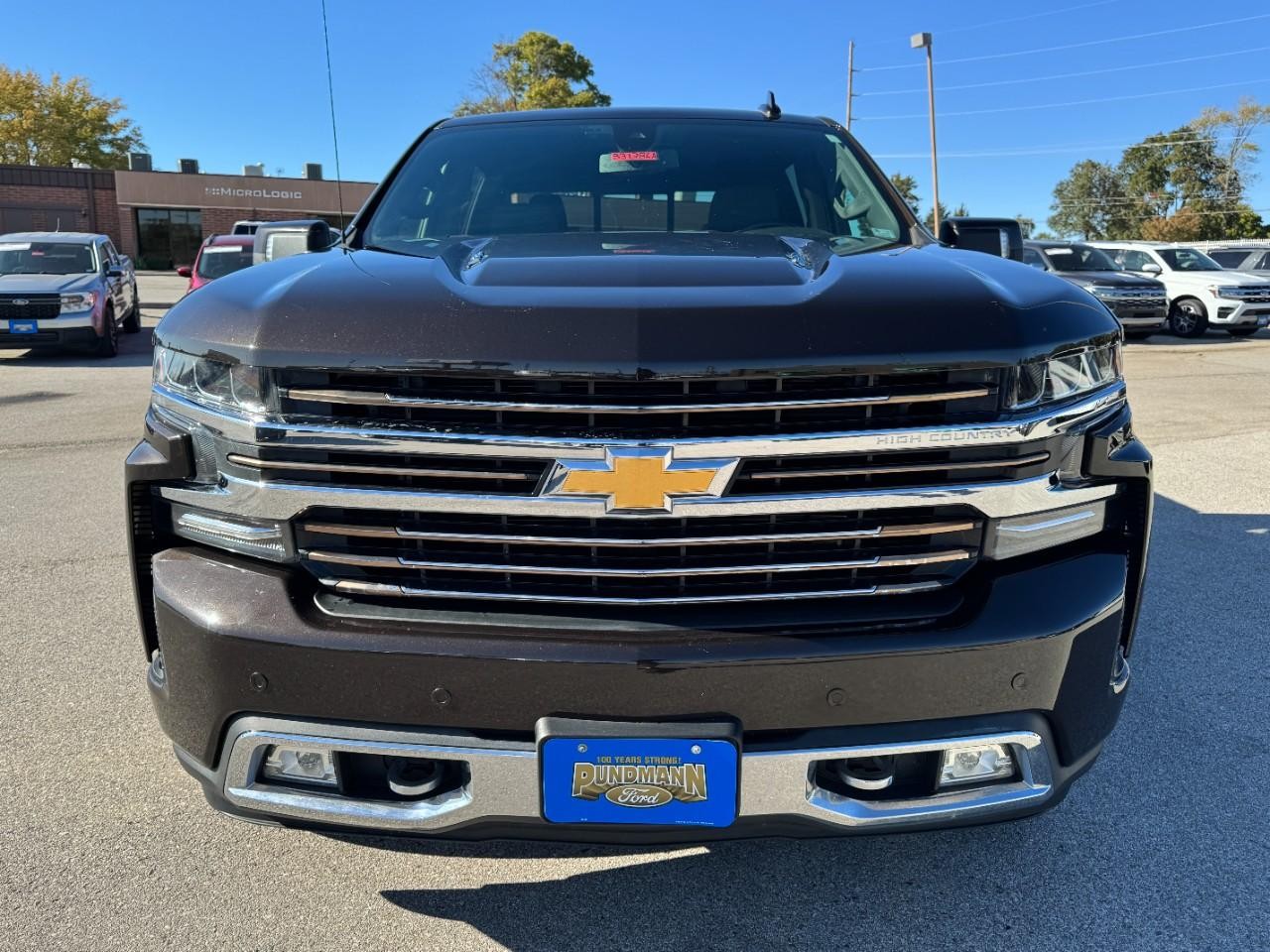 Chevrolet Silverado 1500 Vehicle Full-screen Gallery Image 09