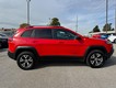 2017 Jeep Cherokee 4WD Trailhawk thumbnail image 02