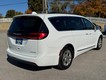 2022 Chrysler Pacifica Limited thumbnail image 03