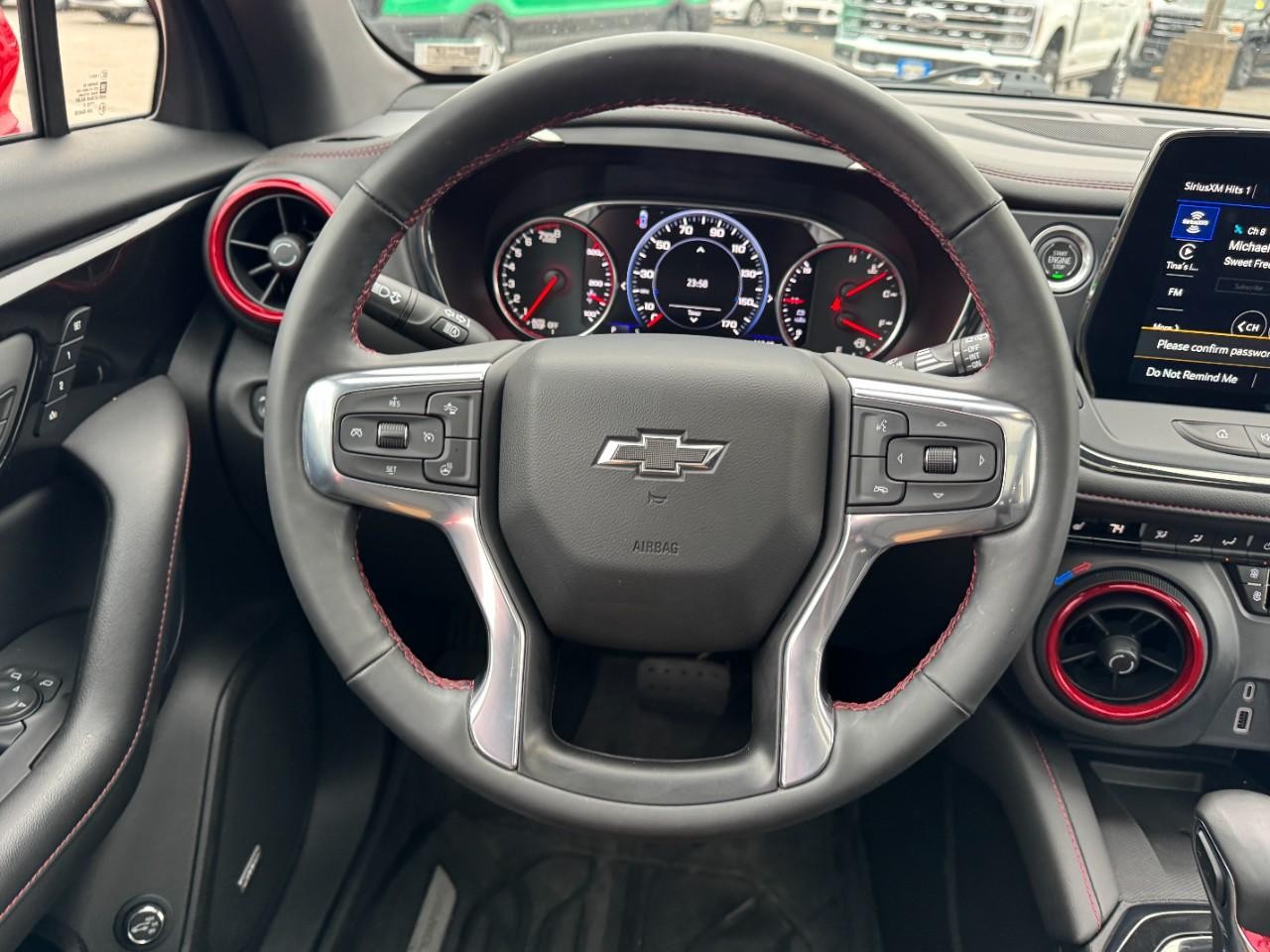 Chevrolet Blazer Vehicle Full-screen Gallery Image 13