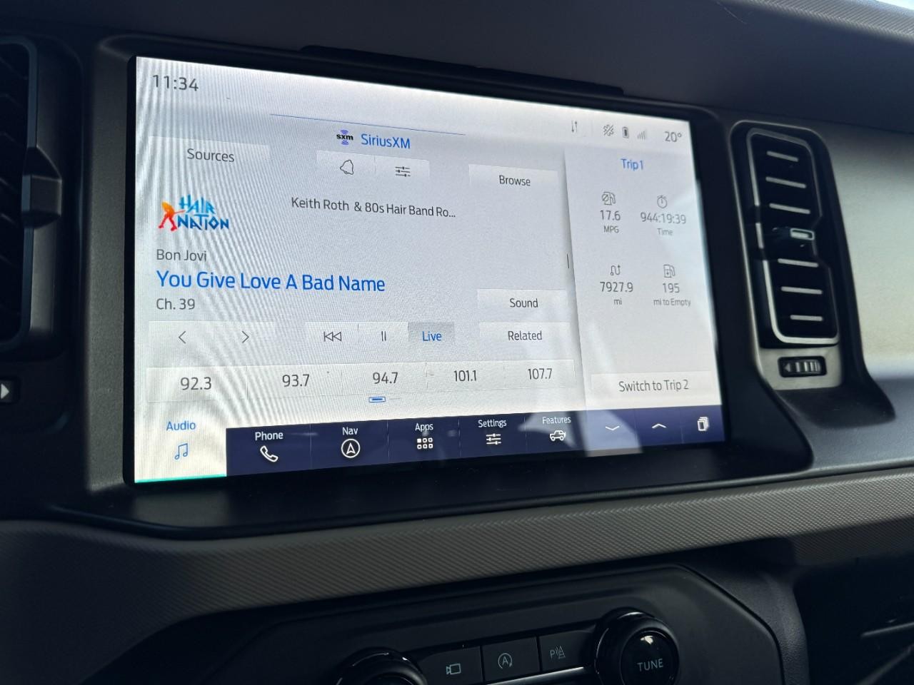 Ford Bronco Vehicle Full-screen Gallery Image 20