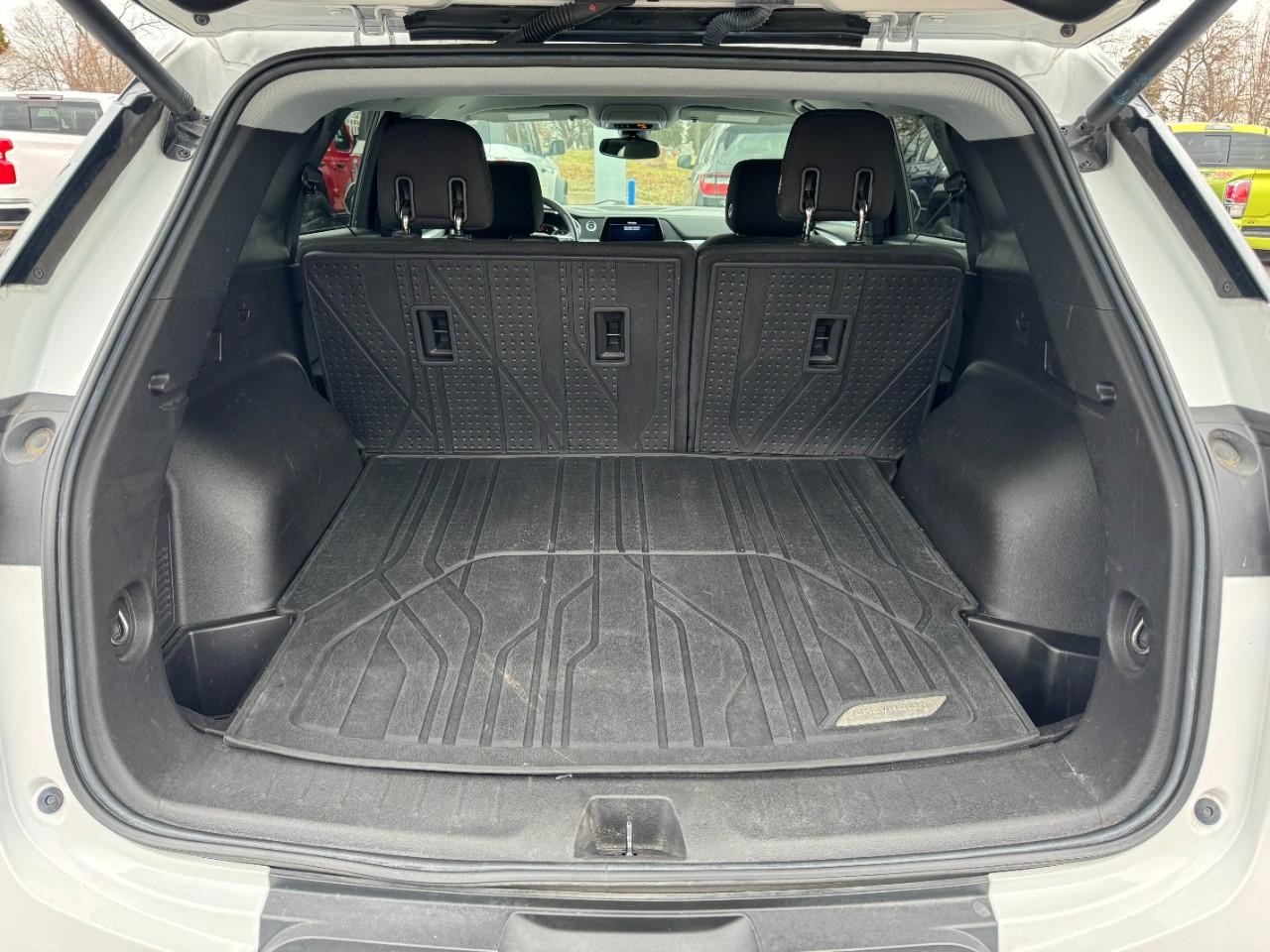 Chevrolet Blazer Vehicle Full-screen Gallery Image 06