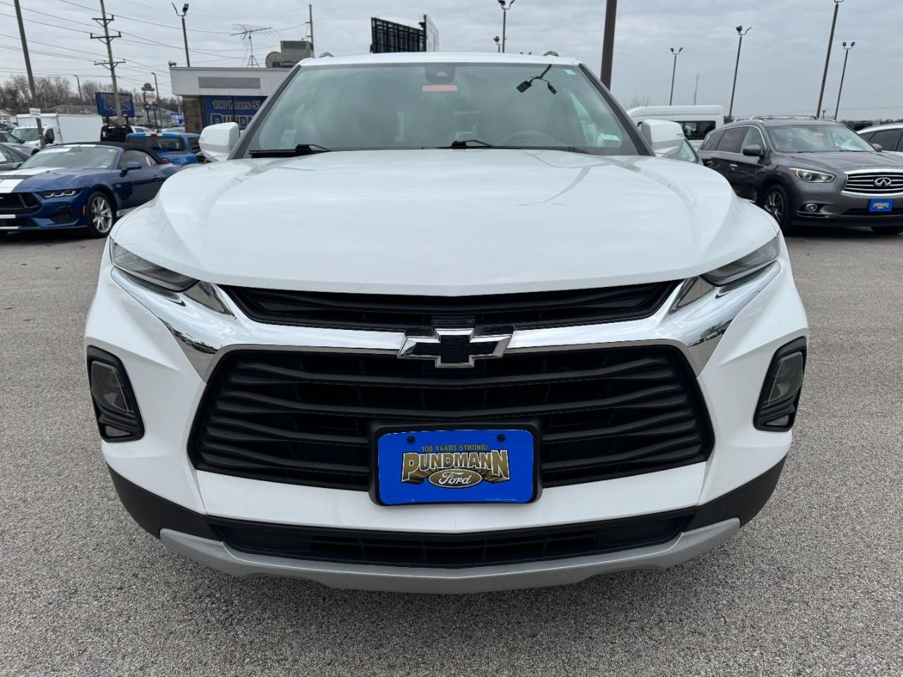 Chevrolet Blazer Vehicle Full-screen Gallery Image 09