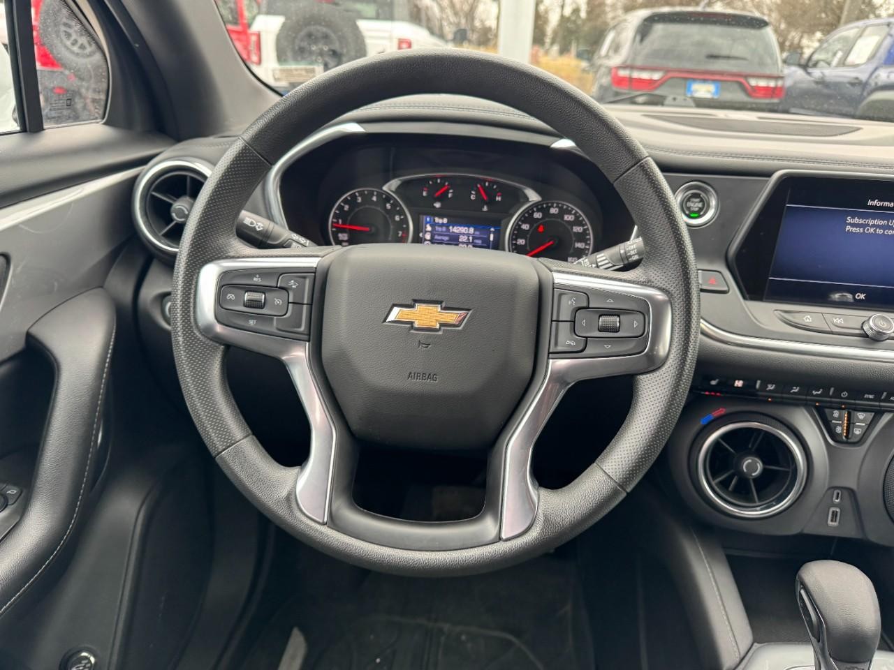 Chevrolet Blazer Vehicle Full-screen Gallery Image 12