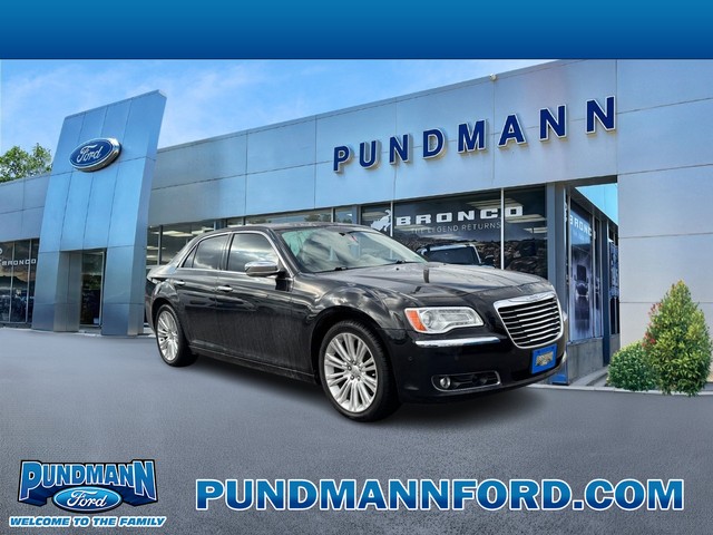 St. Charles MO 2011 Chrysler 300 more details - chrysler 300