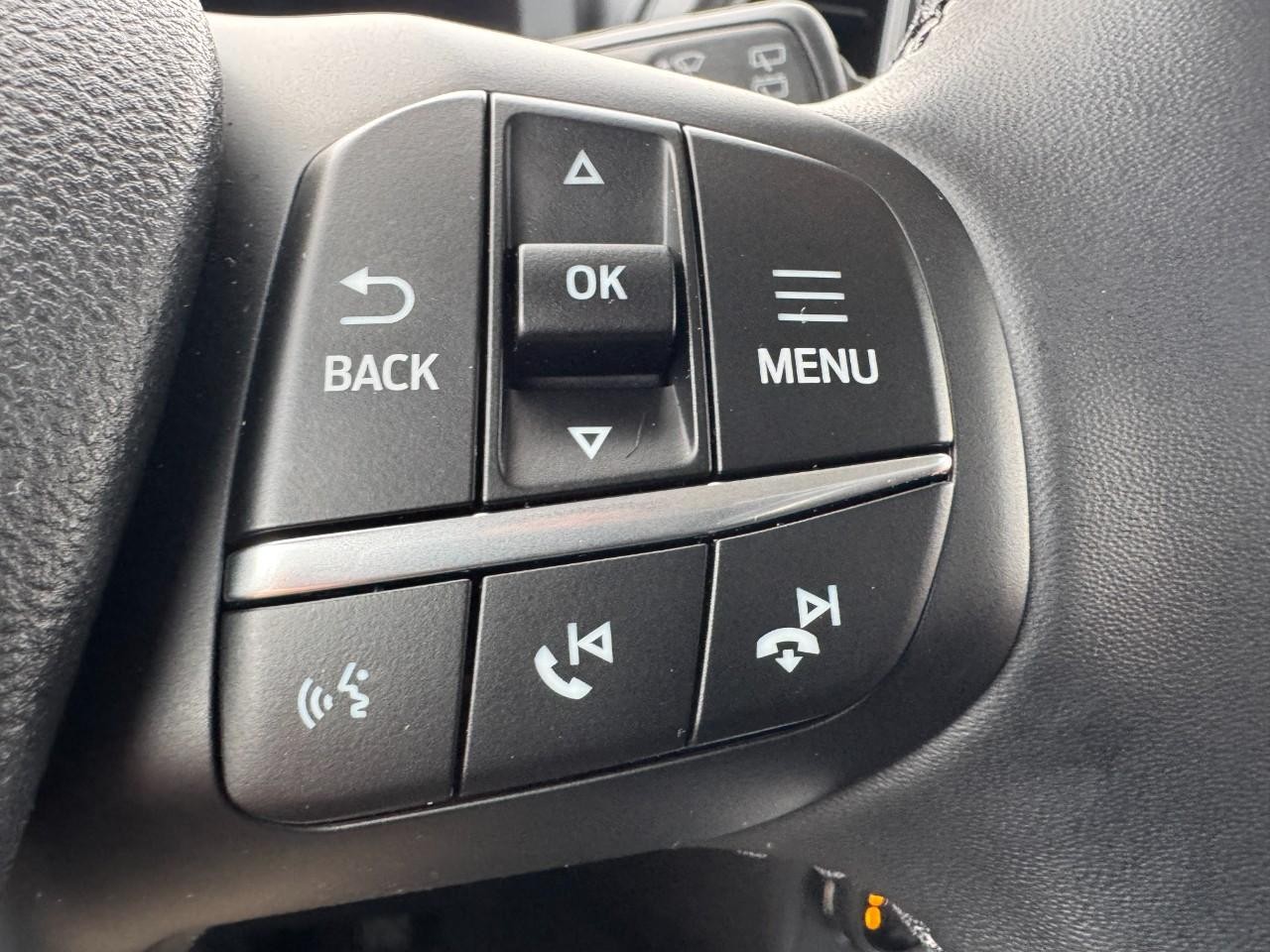 Ford Bronco Sport Vehicle Full-screen Gallery Image 17