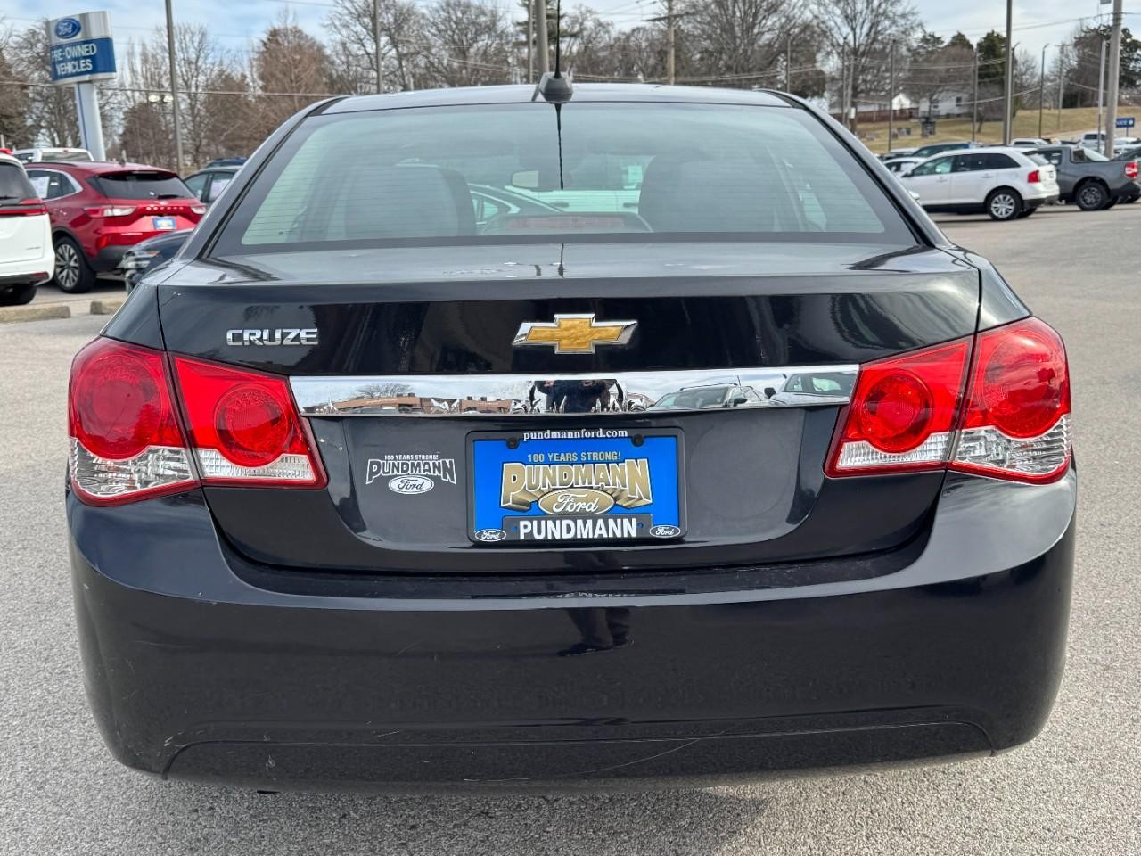 Chevrolet Cruze Vehicle Full-screen Gallery Image 04