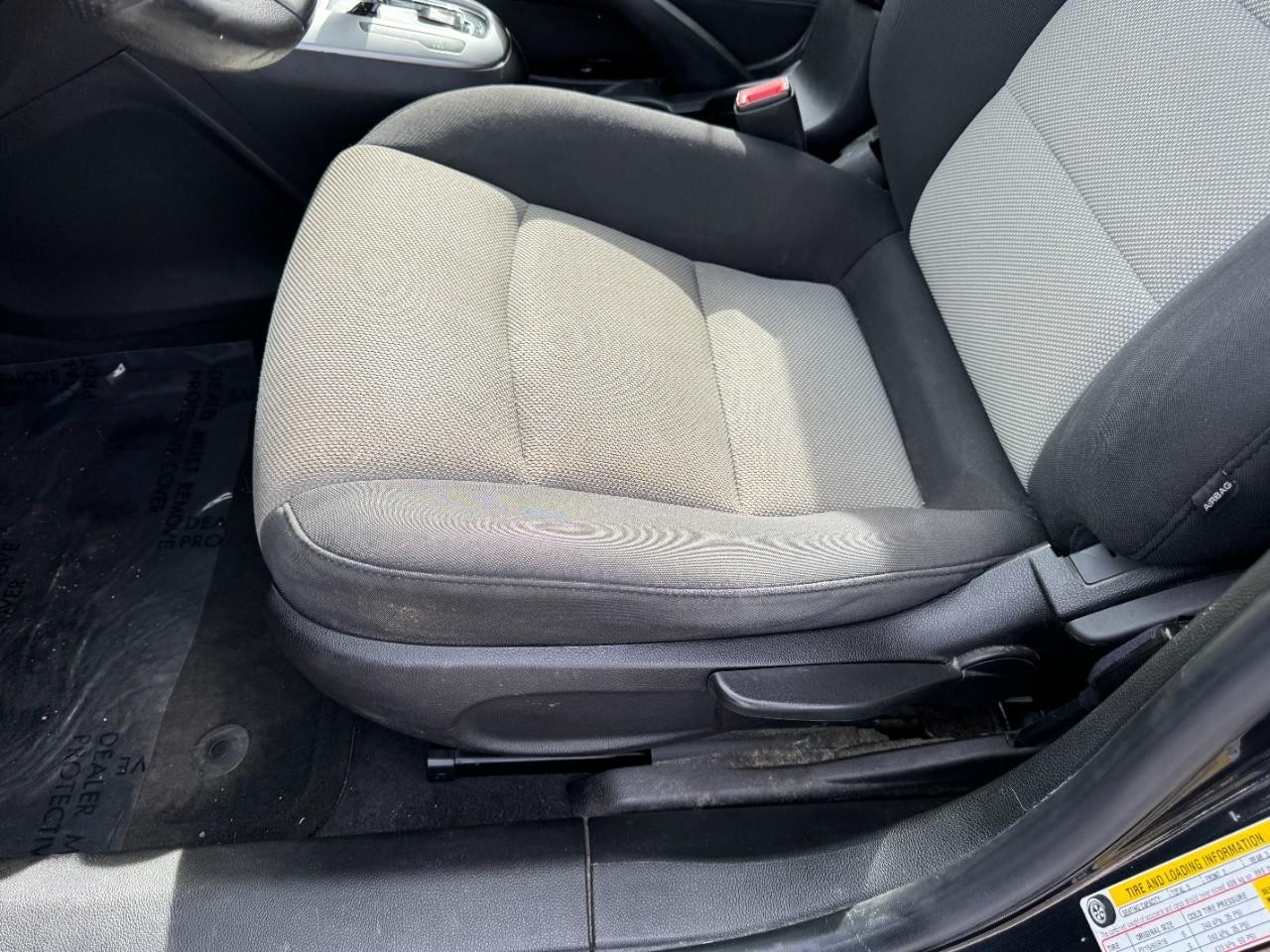 Chevrolet Cruze Vehicle Full-screen Gallery Image 14