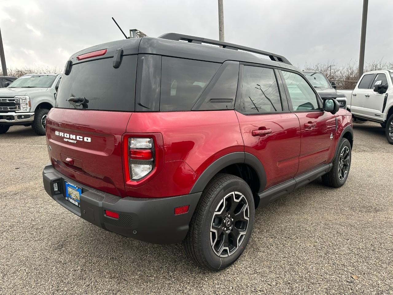 View vehicle photo 3