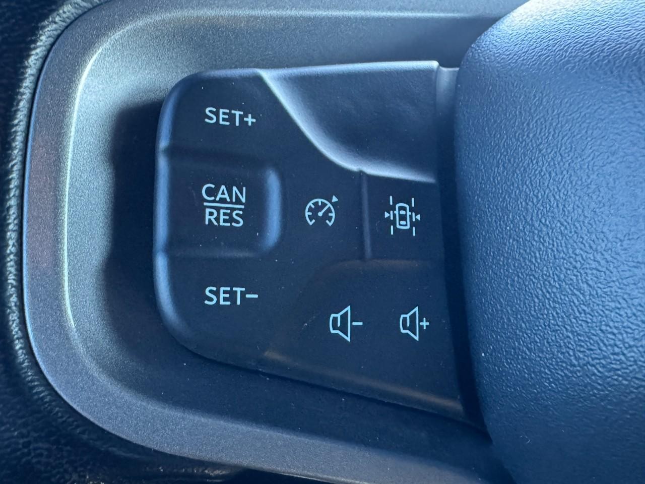 Ford Bronco Vehicle Full-screen Gallery Image 15