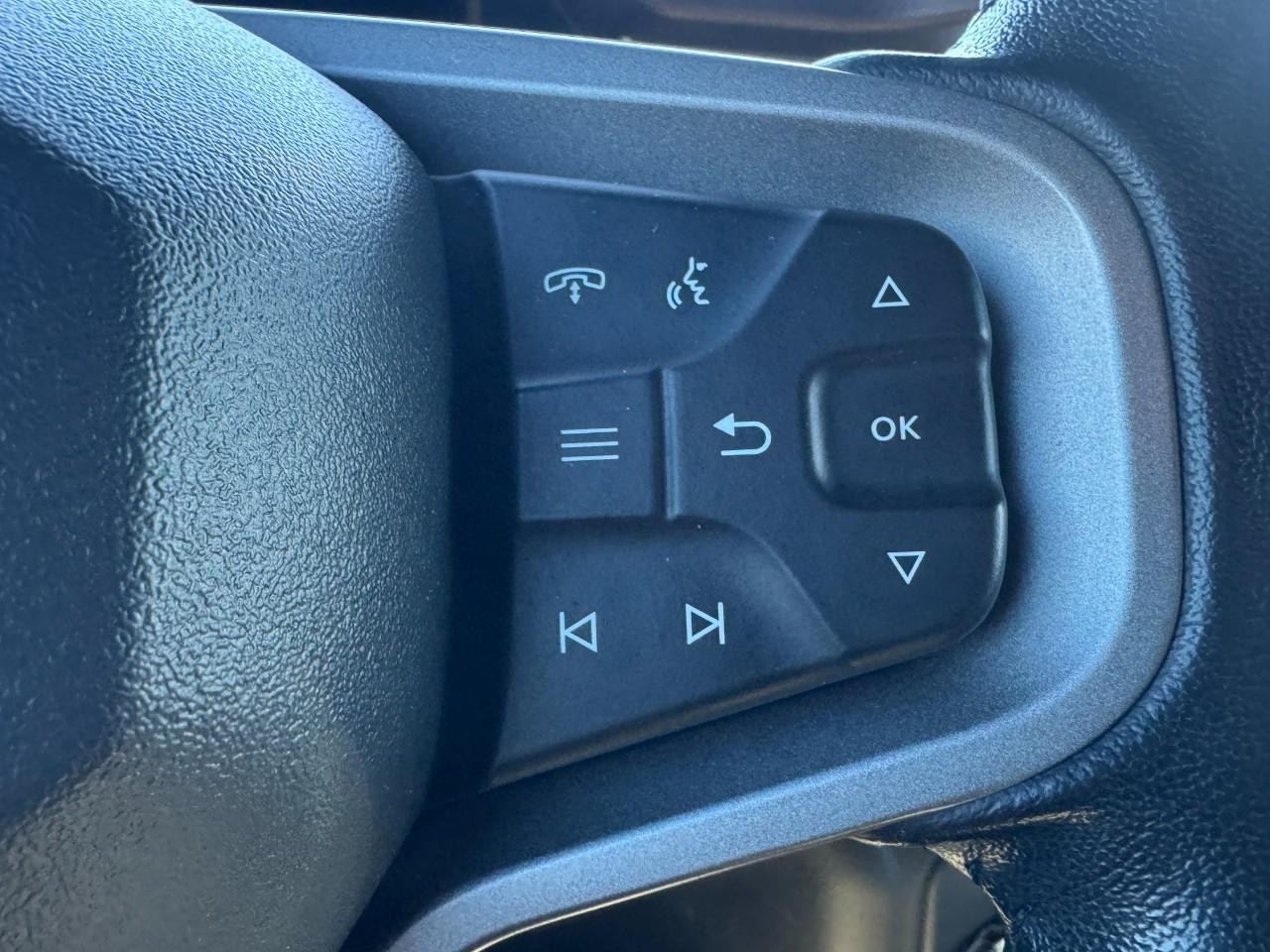 Ford Bronco Vehicle Full-screen Gallery Image 16