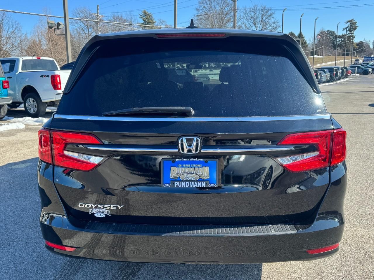 Honda Odyssey Vehicle Full-screen Gallery Image 04