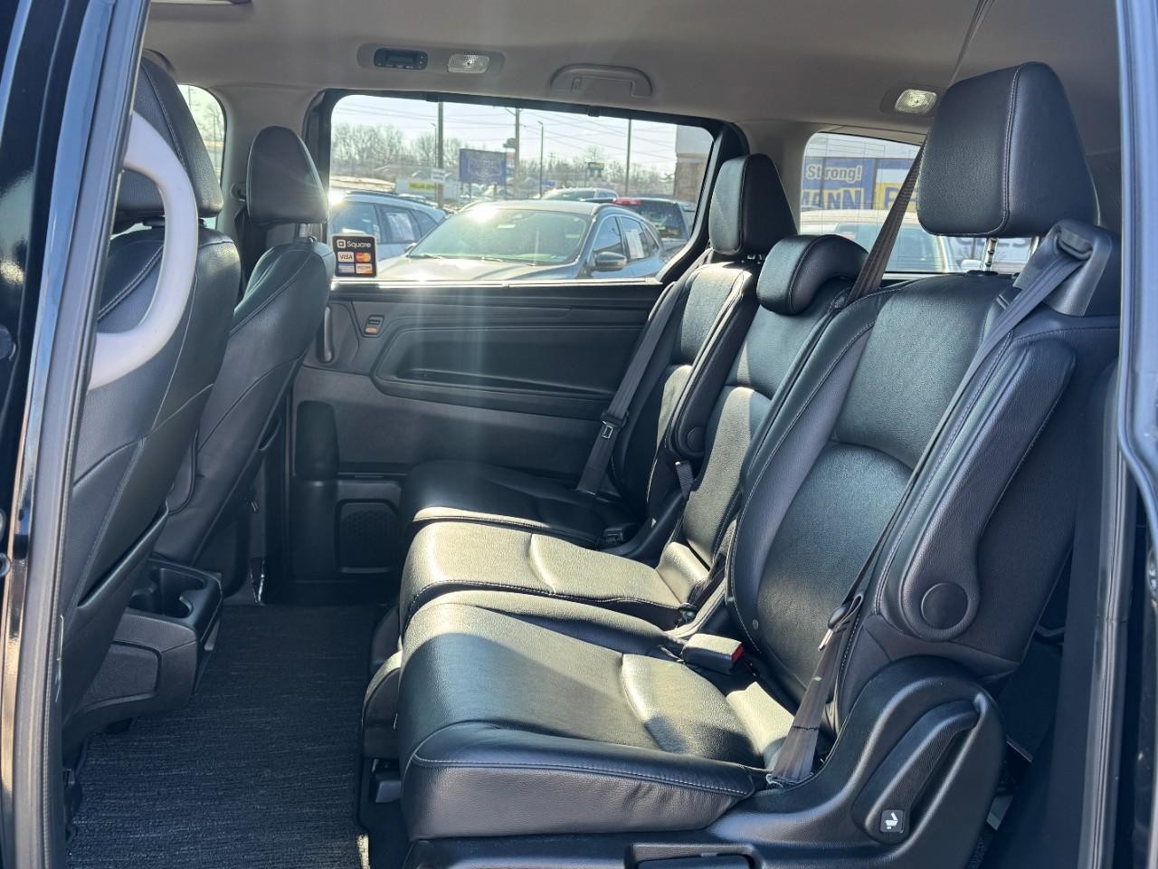Honda Odyssey Vehicle Full-screen Gallery Image 11