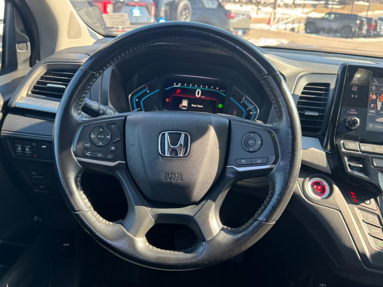 Honda Odyssey Vehicle Full-screen Gallery Image 13