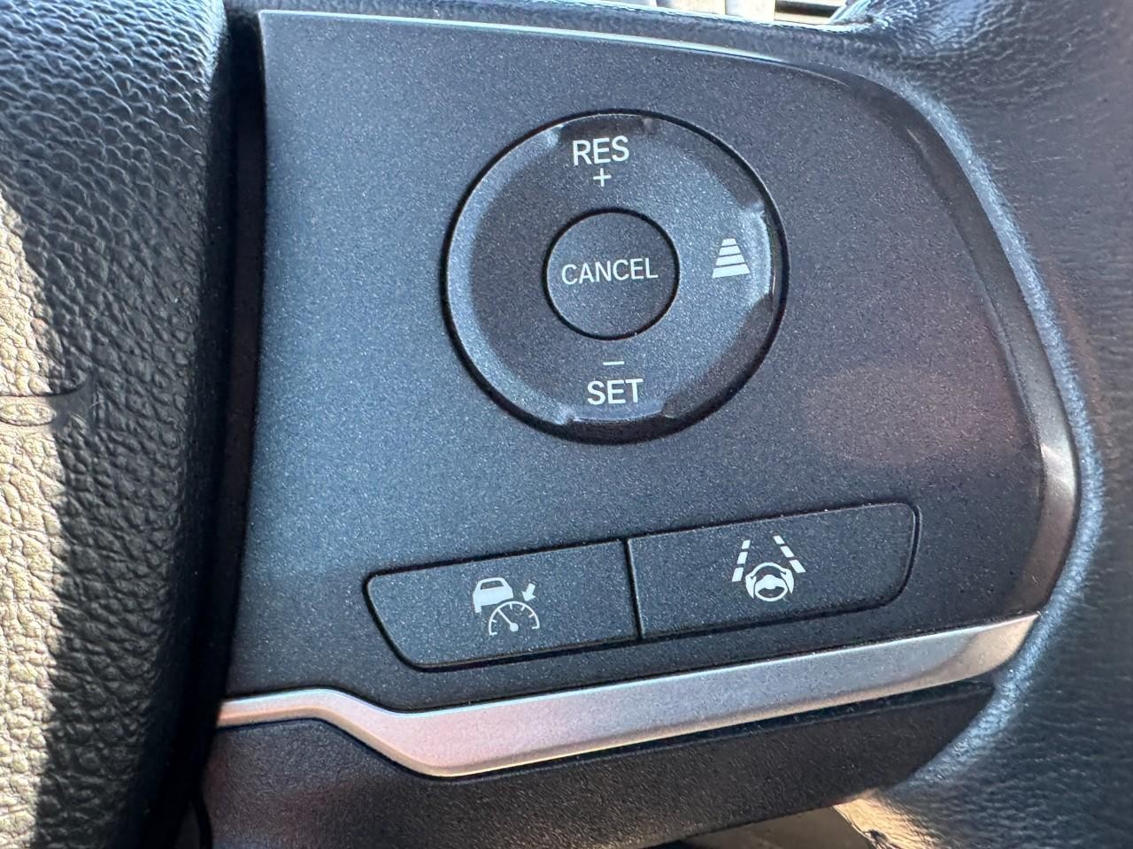 Honda Odyssey Vehicle Full-screen Gallery Image 18