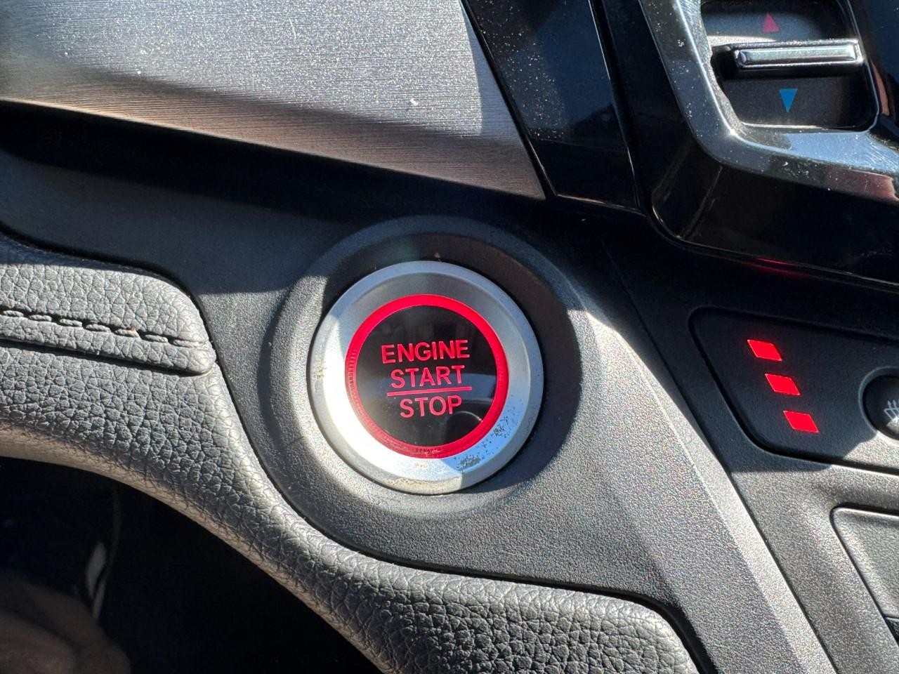 Honda Odyssey Vehicle Full-screen Gallery Image 22