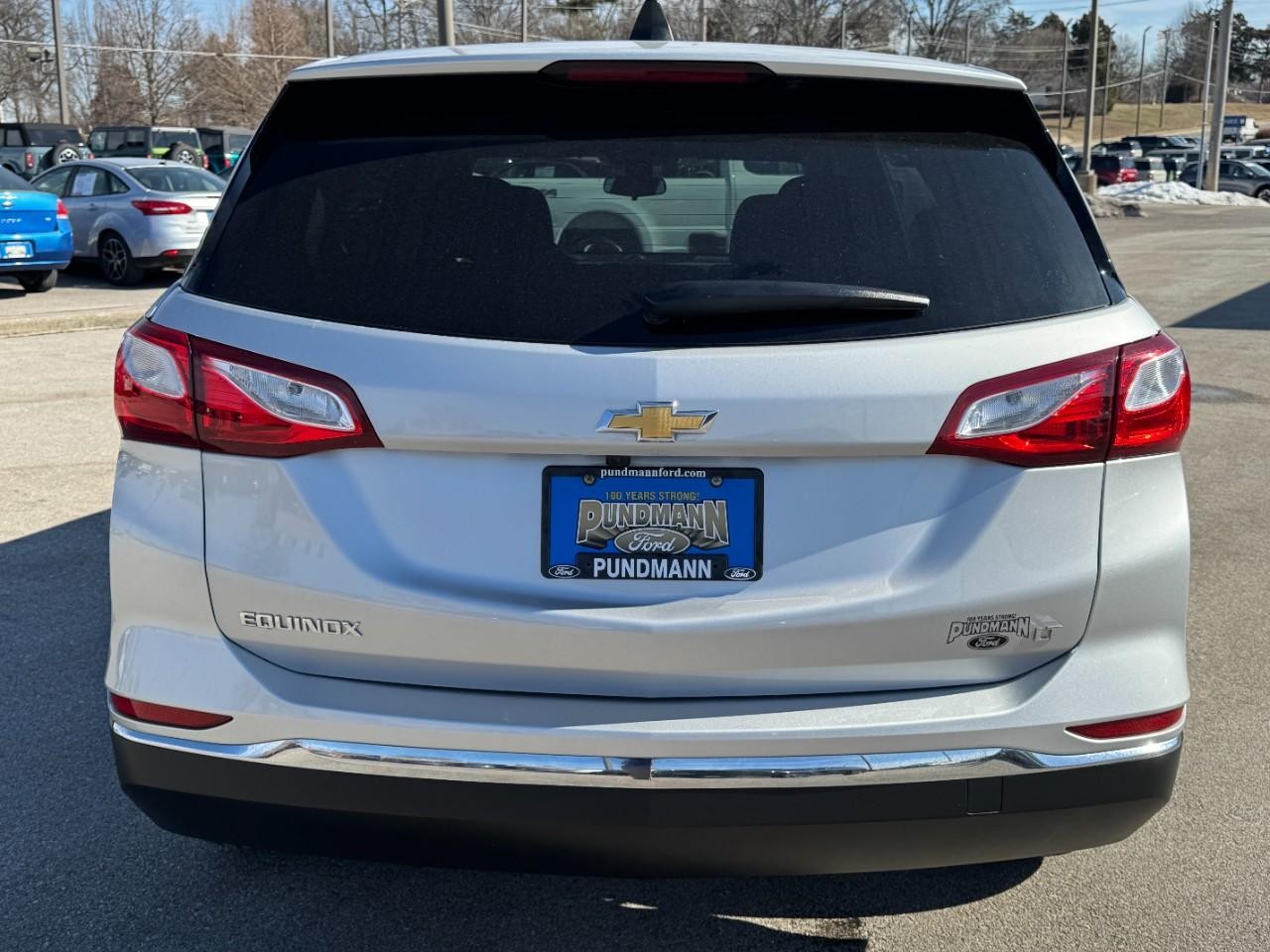 Chevrolet Equinox Vehicle Full-screen Gallery Image 04