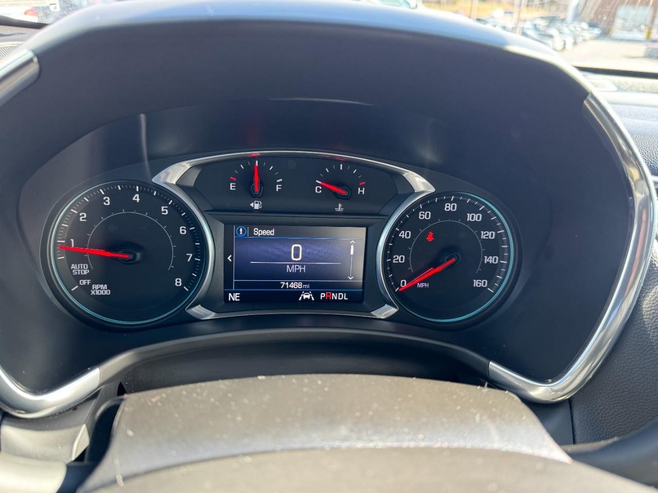 Chevrolet Equinox Vehicle Full-screen Gallery Image 22