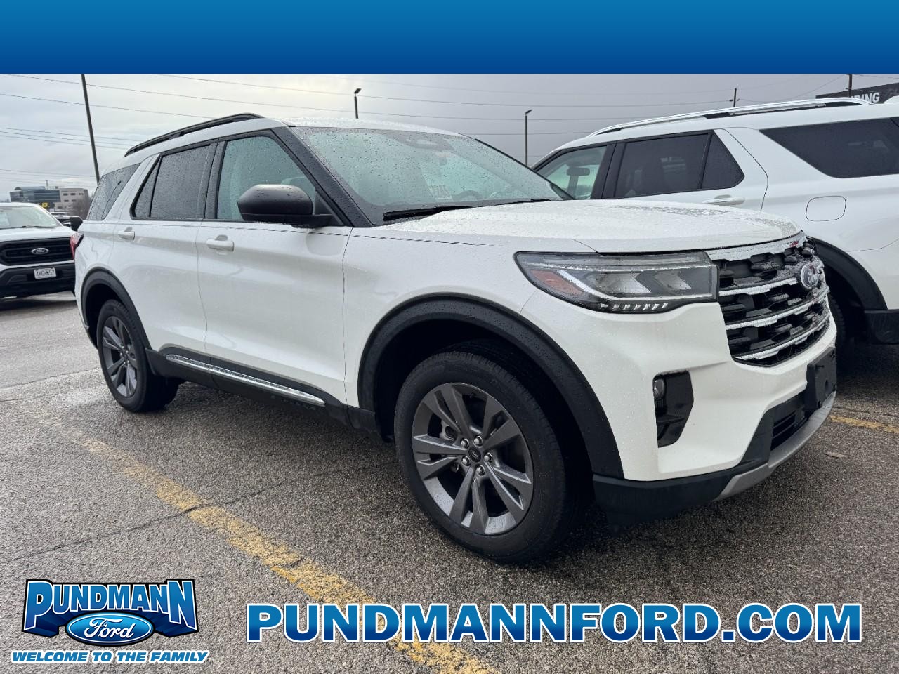 2025 Ford Explorer Active AWD