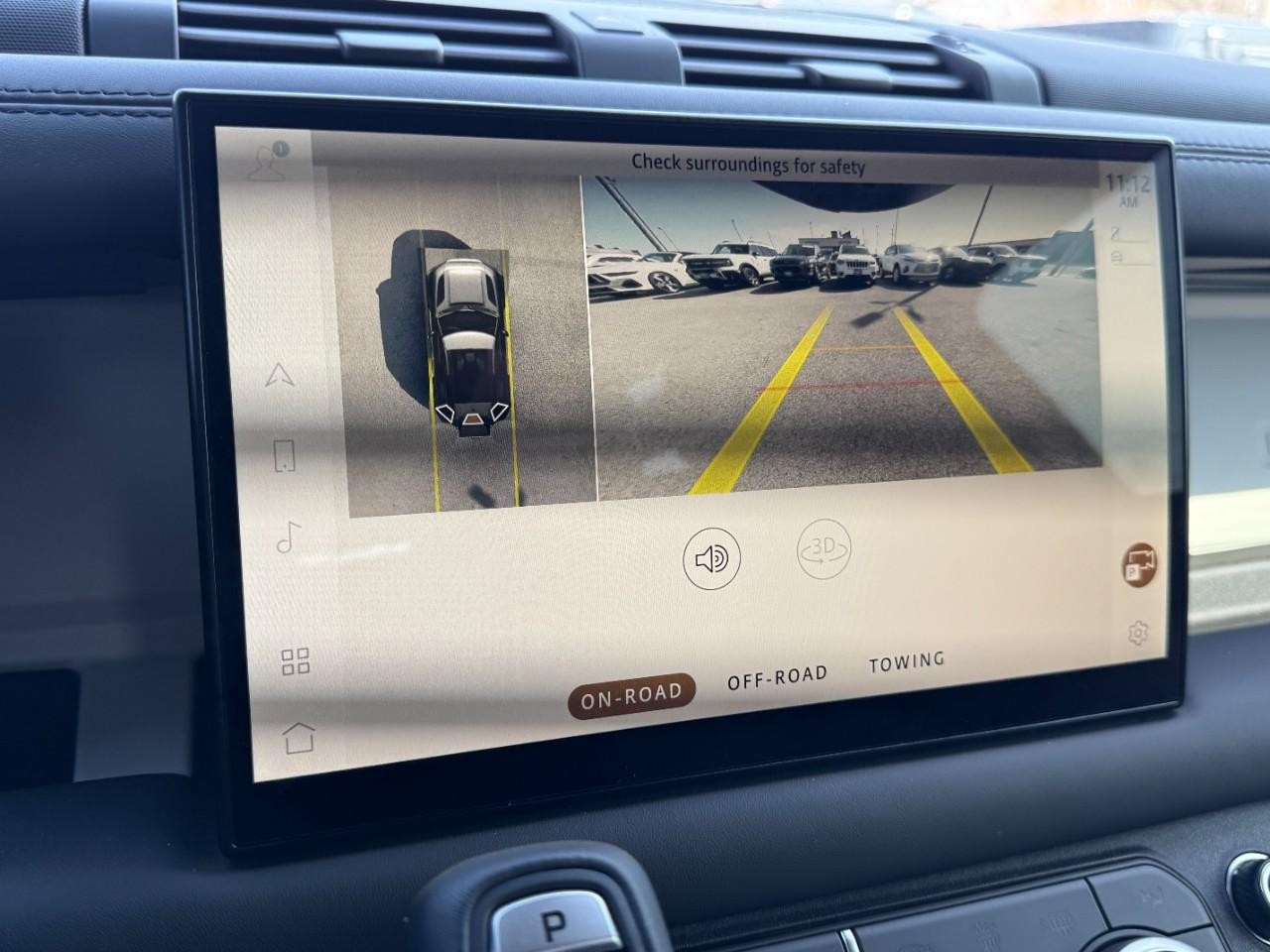 Land Rover Defender Vehicle Full-screen Gallery Image 20