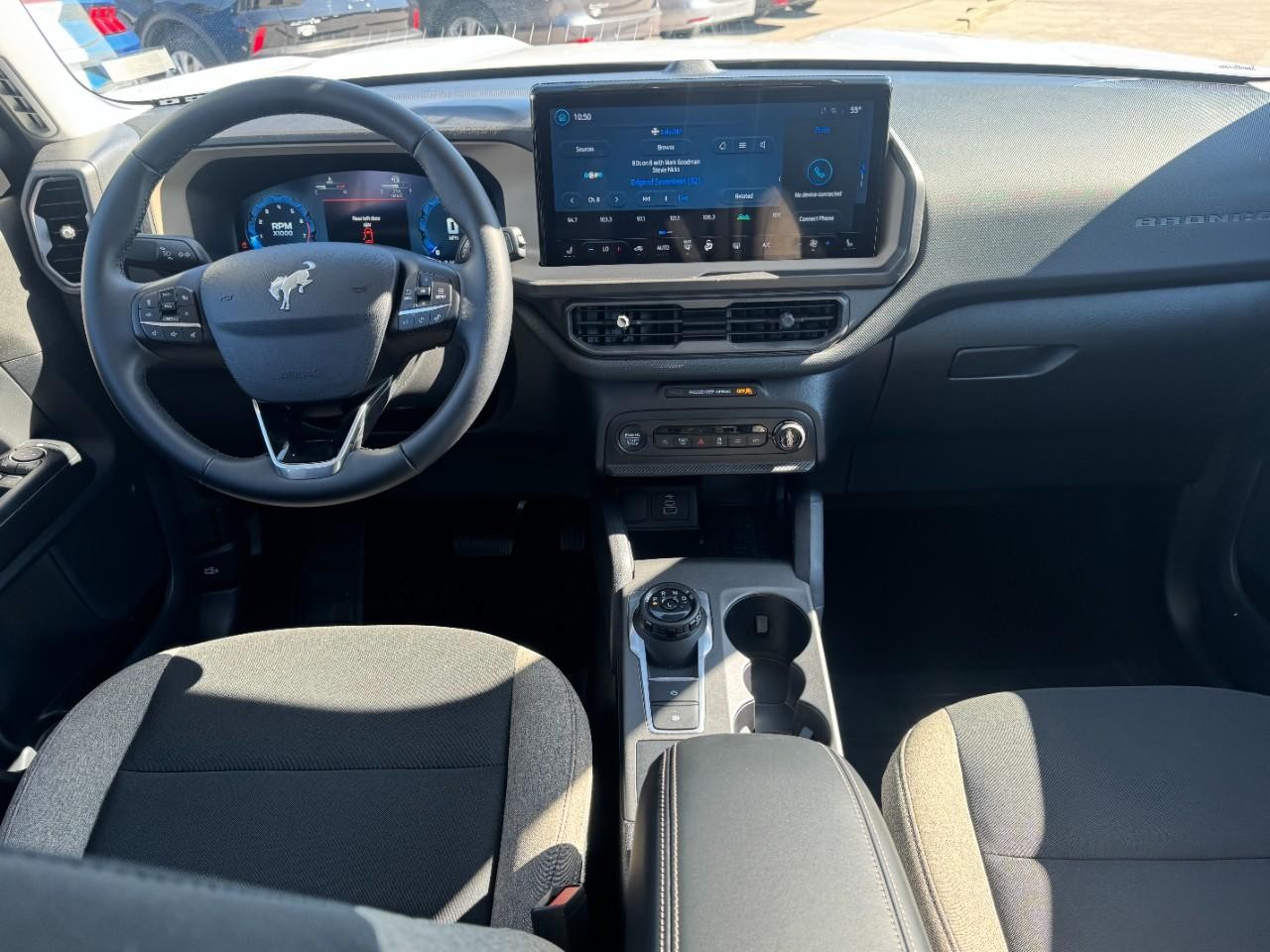 Ford Bronco Sport Vehicle Full-screen Gallery Image 11