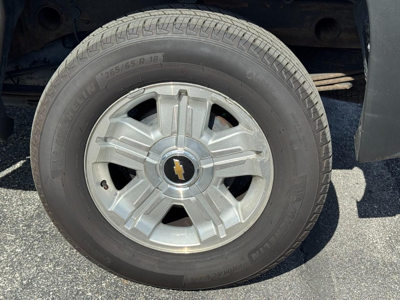 Chevrolet Silverado 1500 Vehicle Full-screen Gallery Image 06