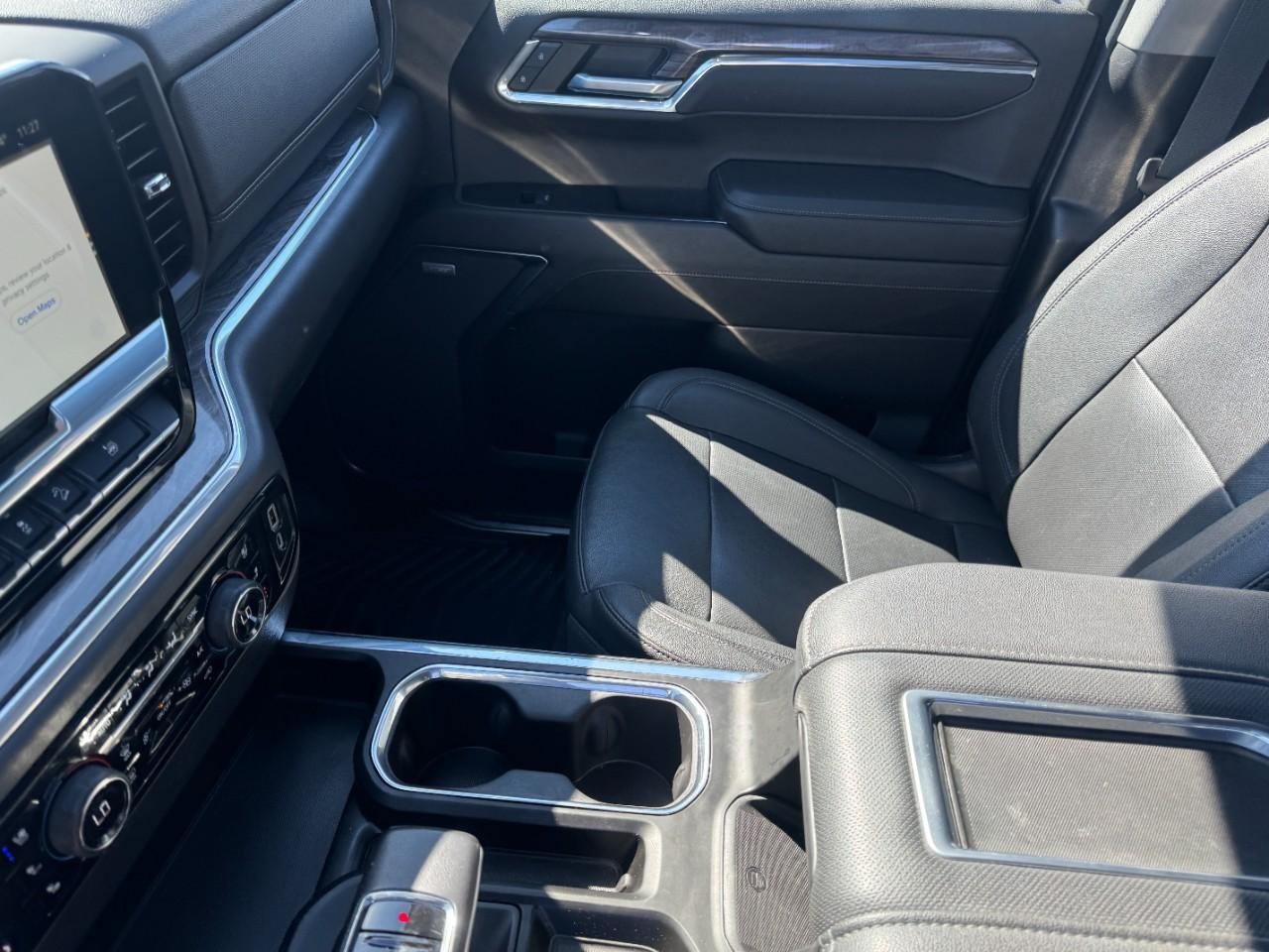 Chevrolet Silverado 1500 Vehicle Full-screen Gallery Image 14