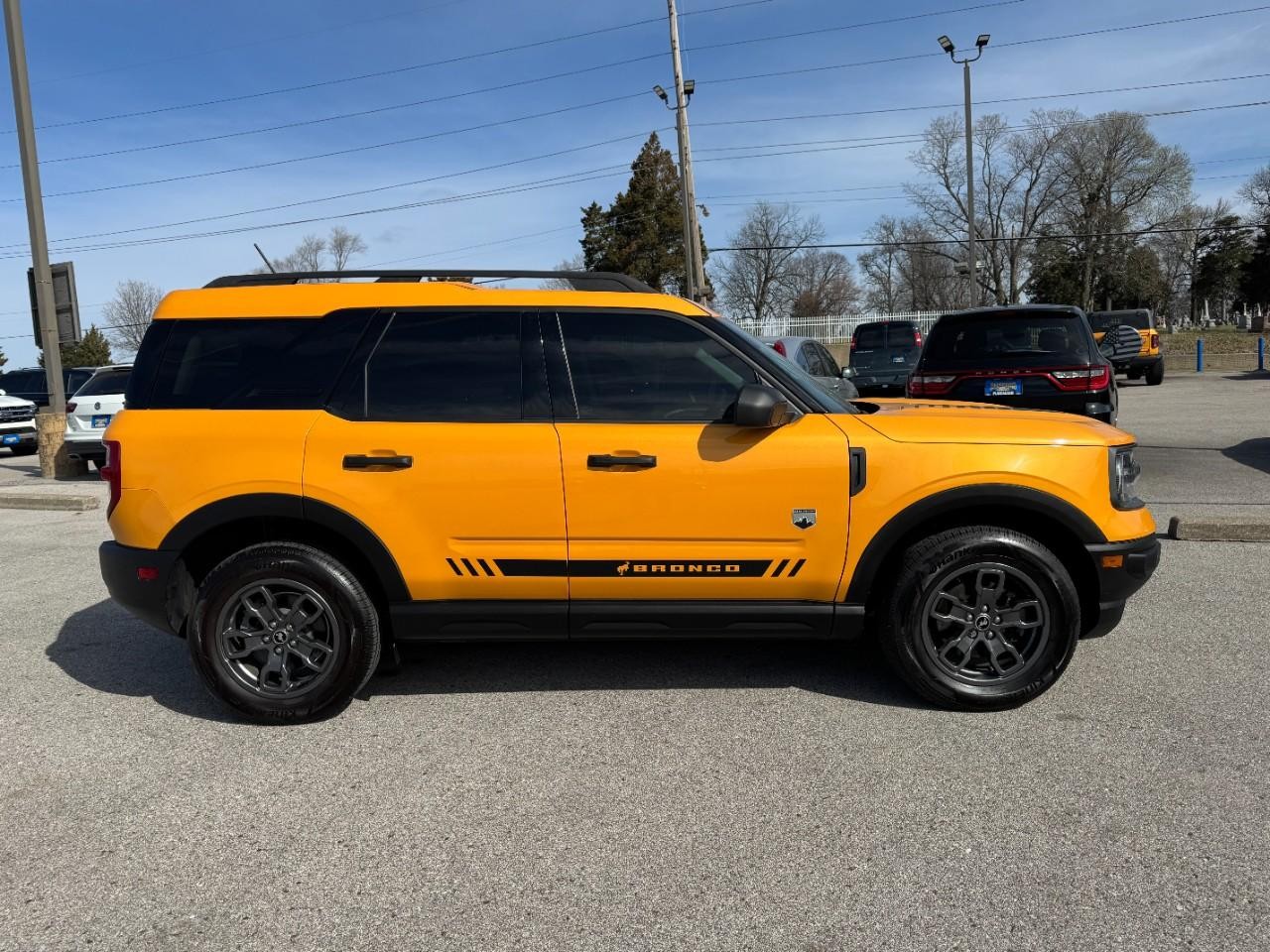 Ford Bronco Sport Vehicle Full-screen Gallery Image 02