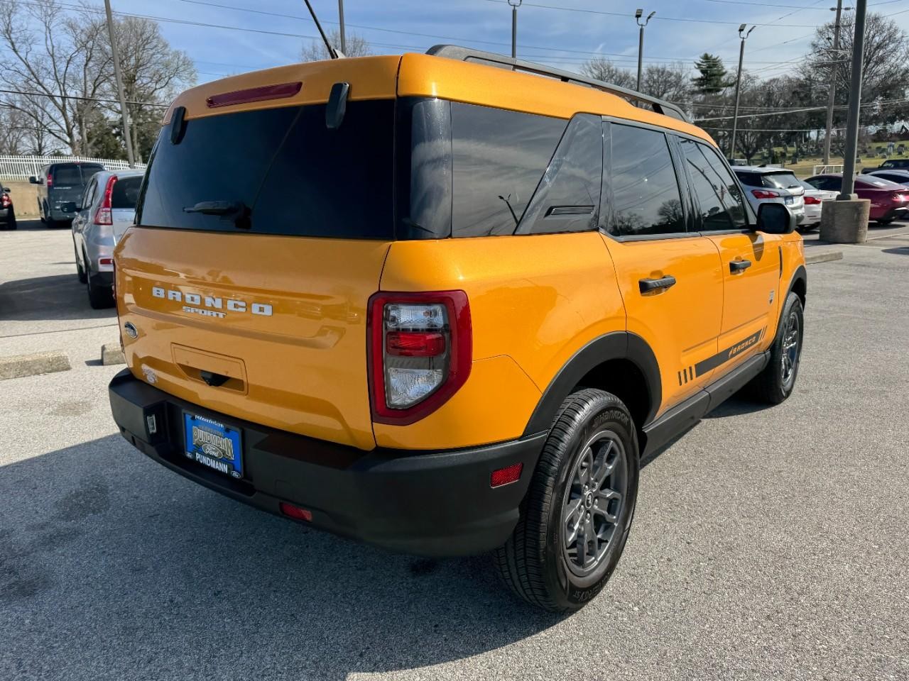 Ford Bronco Sport Vehicle Full-screen Gallery Image 03