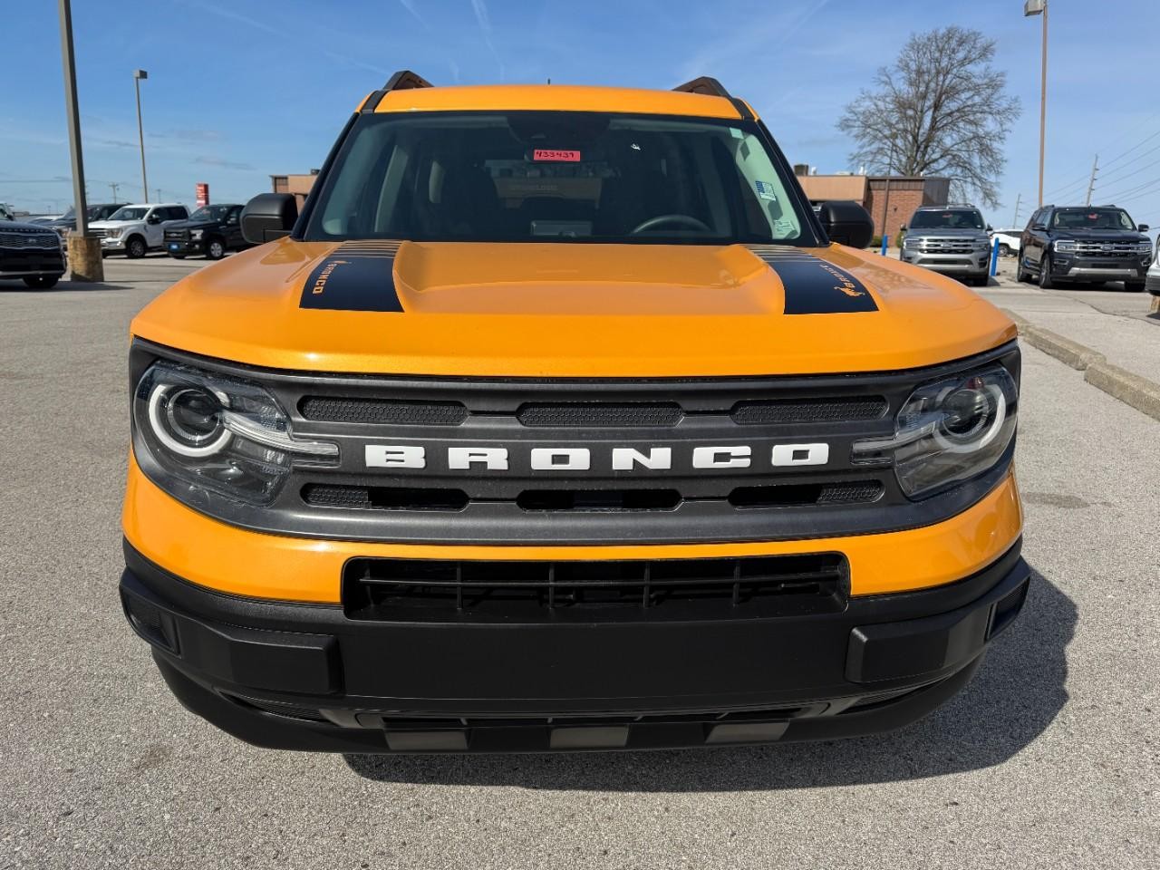 Ford Bronco Sport Vehicle Full-screen Gallery Image 09