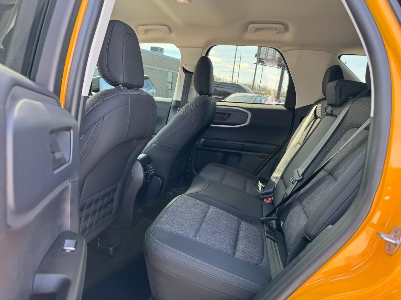 Ford Bronco Sport Vehicle Full-screen Gallery Image 10