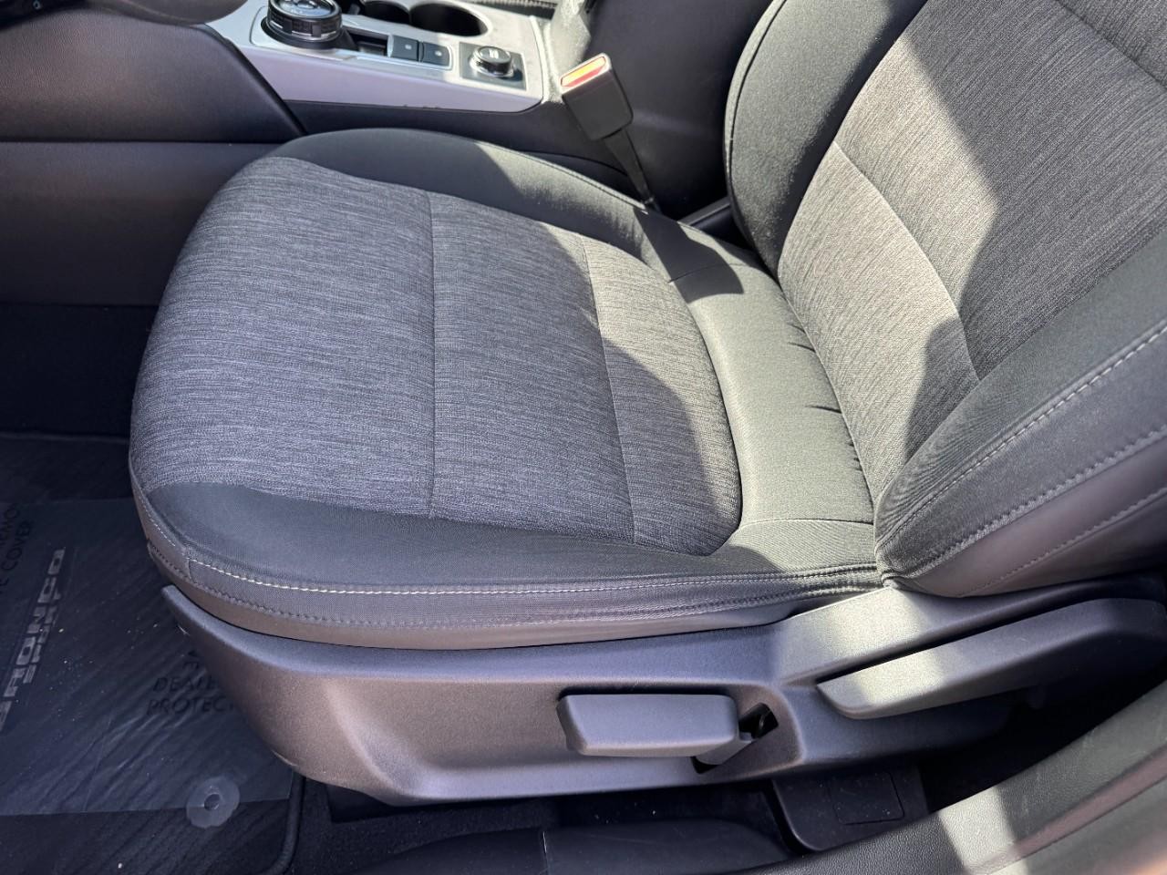 Ford Bronco Sport Vehicle Full-screen Gallery Image 14