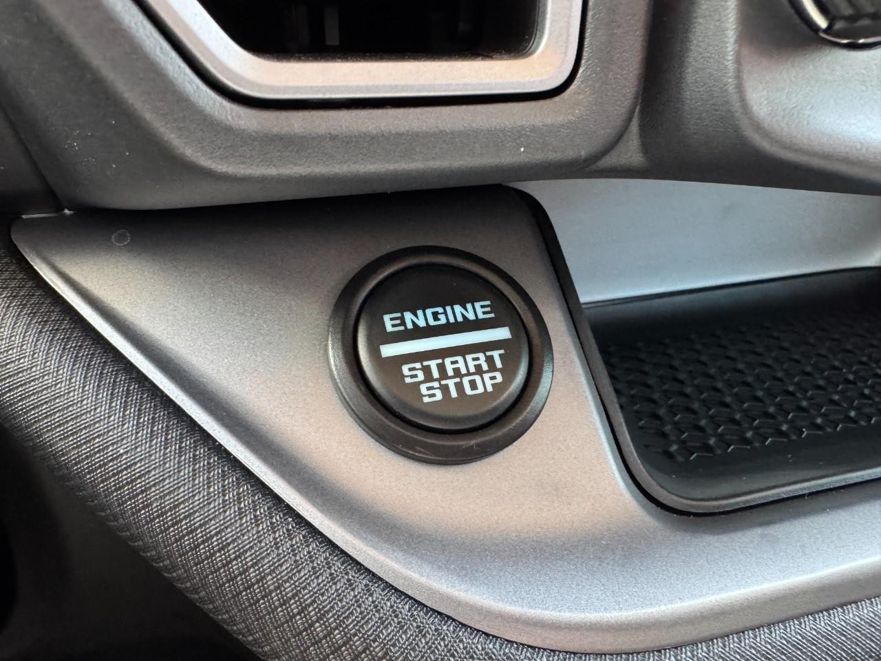 Ford Bronco Sport Vehicle Full-screen Gallery Image 21