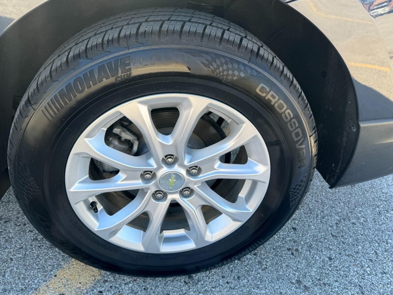 Chevrolet Equinox Vehicle Full-screen Gallery Image 07