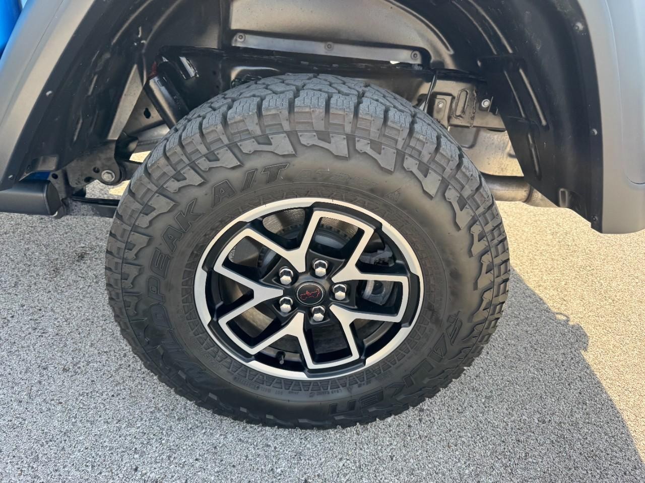 Jeep Gladiator Vehicle Full-screen Gallery Image 07