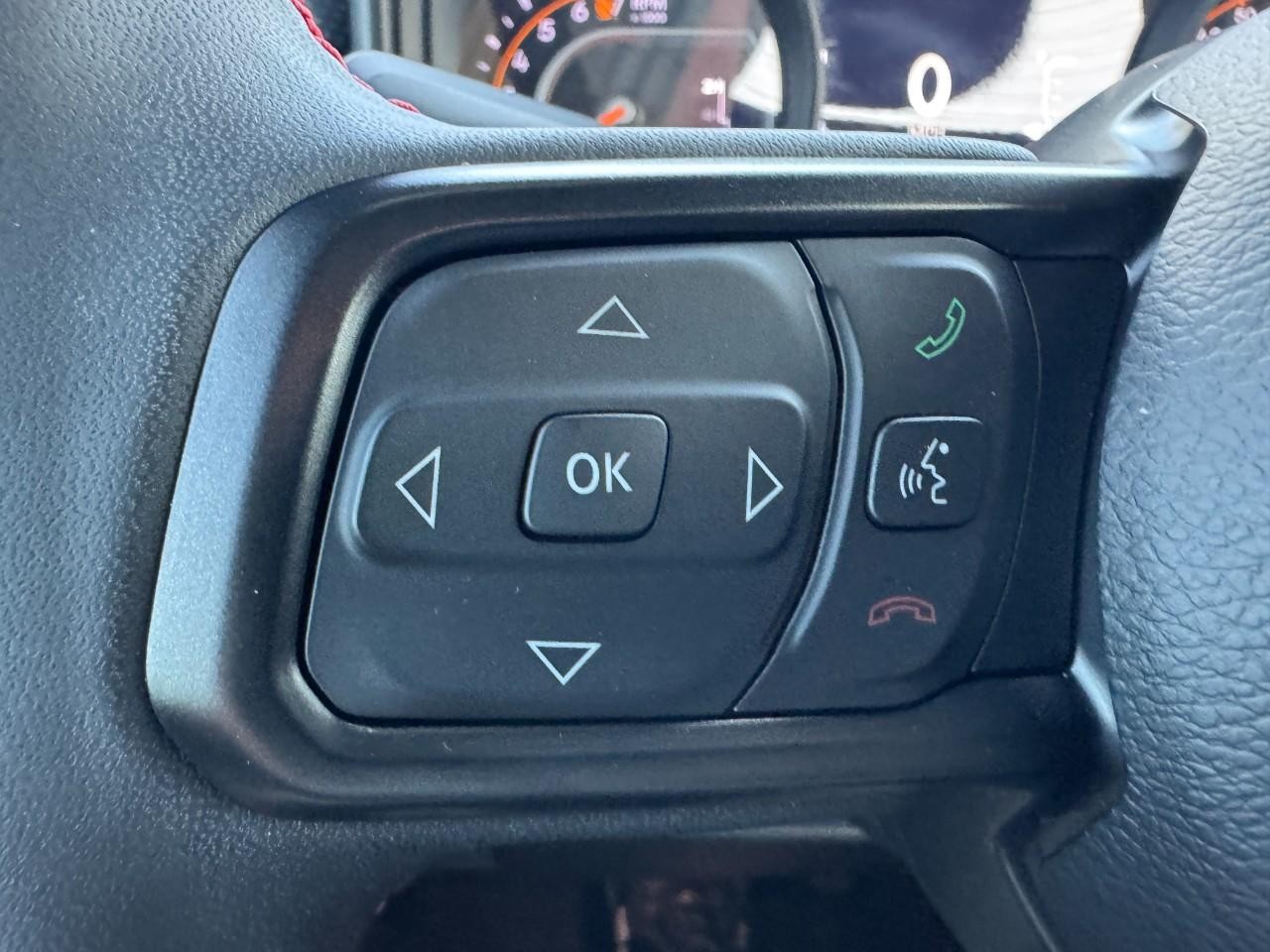 Jeep Gladiator Vehicle Full-screen Gallery Image 16