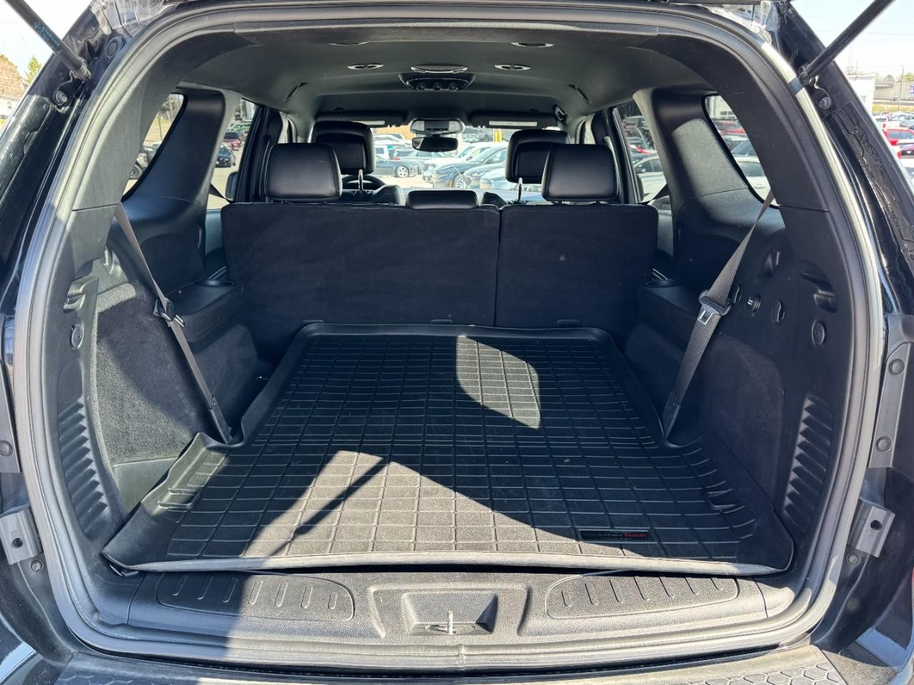 Dodge Durango Vehicle Full-screen Gallery Image 06