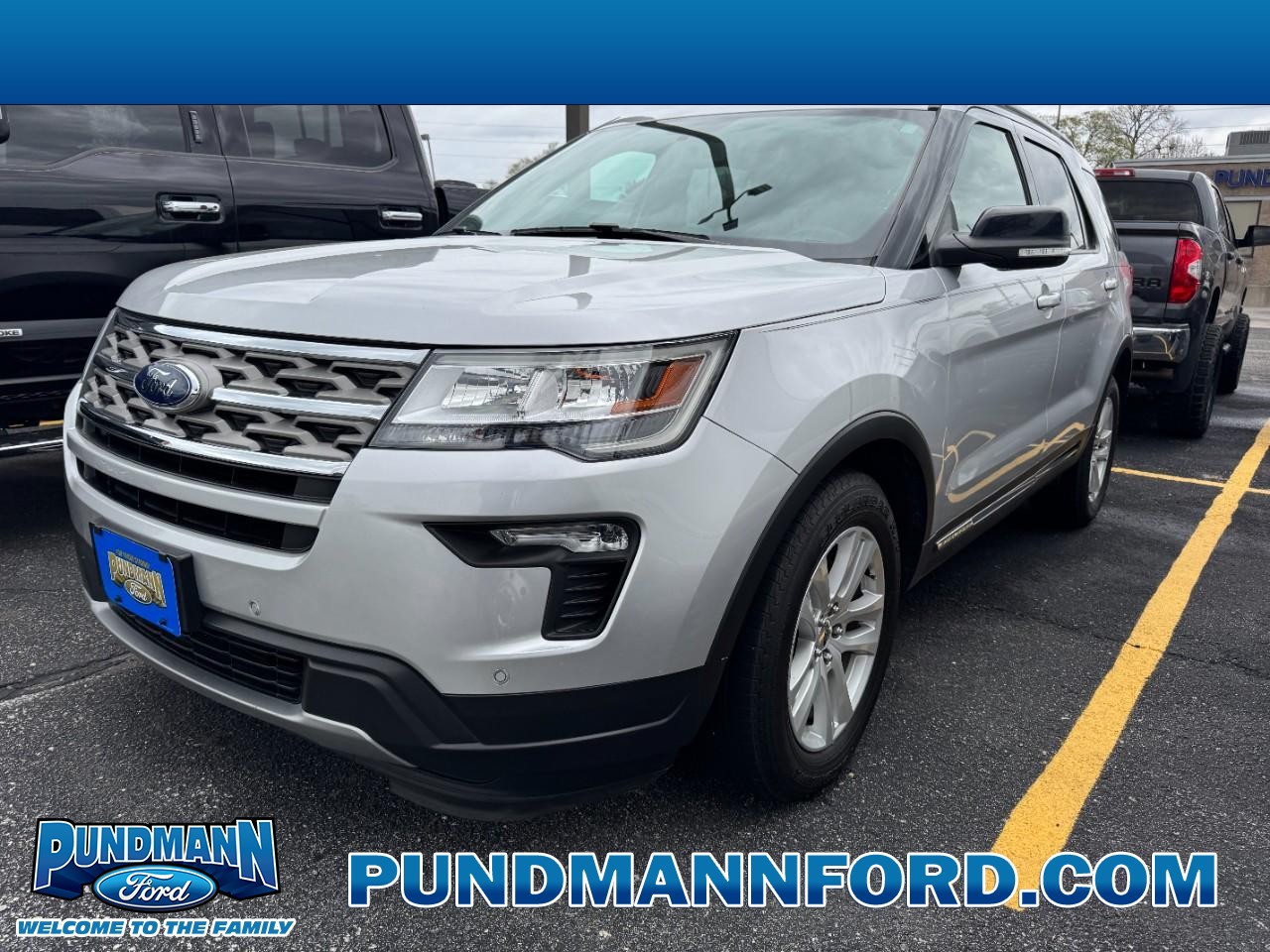 Ingot Silver Metallic 2018 Ford Explorer XLT SUV / Crossover Front-Wheel Drive Automatic